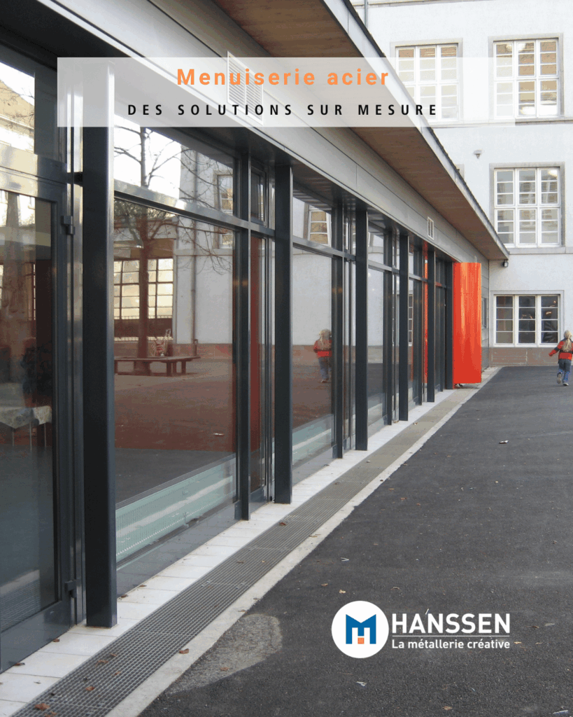 Menuiserie acier porte vitrée