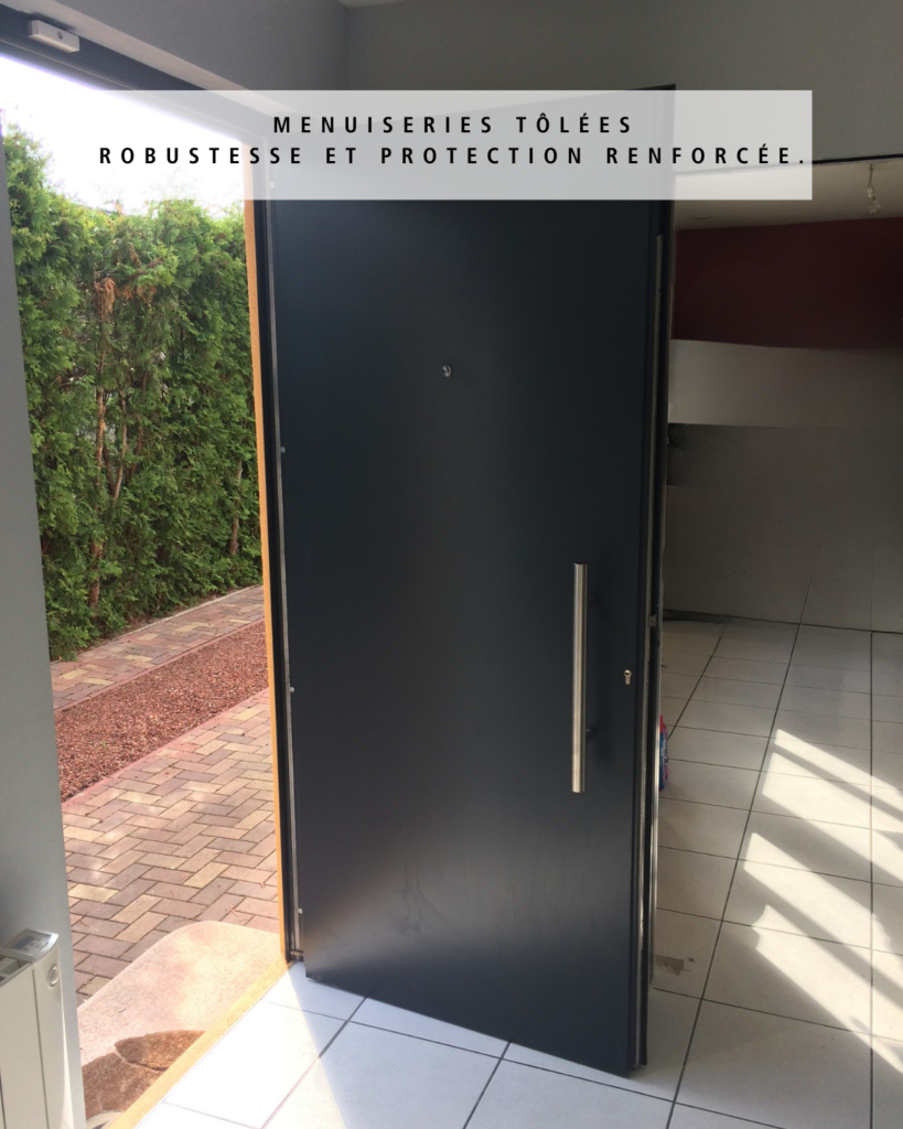 Menuiserie acier porte tôlée